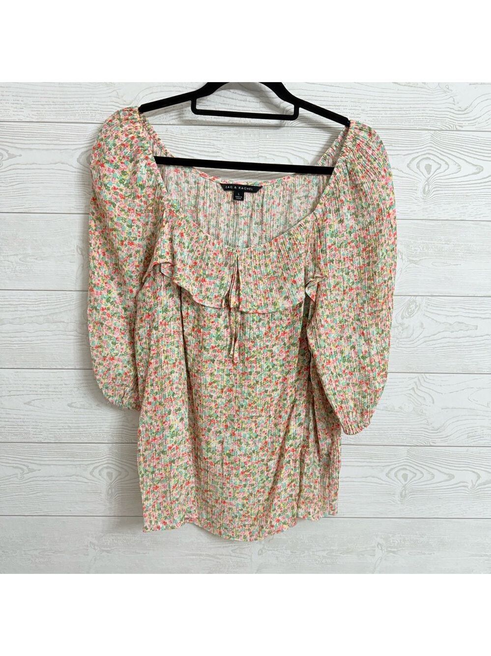 Zac & Rachael Women’s Pink Floral Rayon Boho Top. Size L